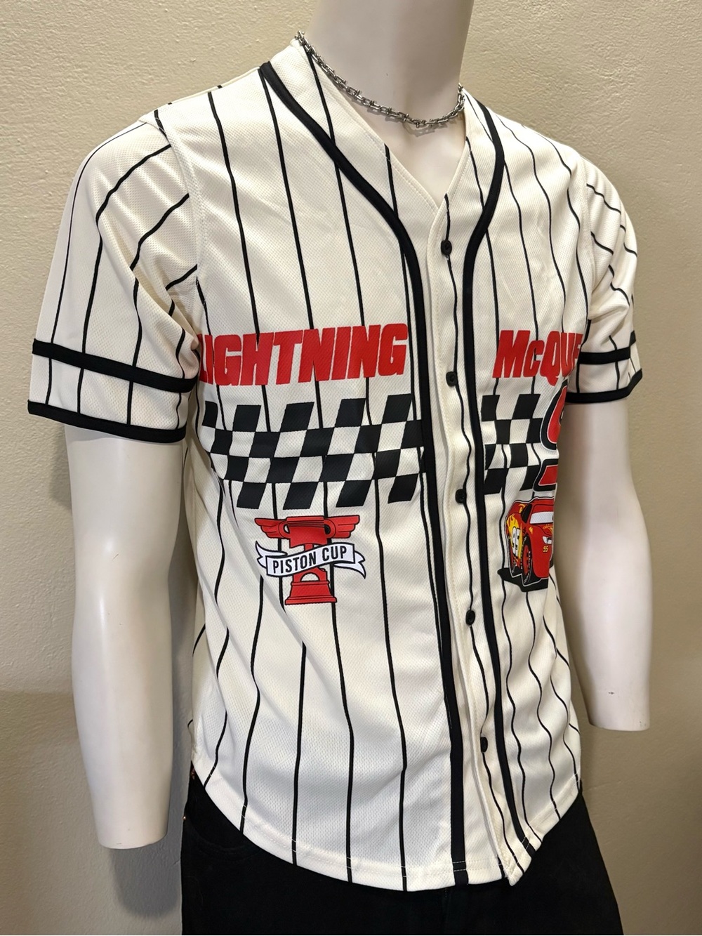 Disney Cars Lightning McQueen Baseball Jersey 95 Piston Cup White Striped - Picture 2 of 6